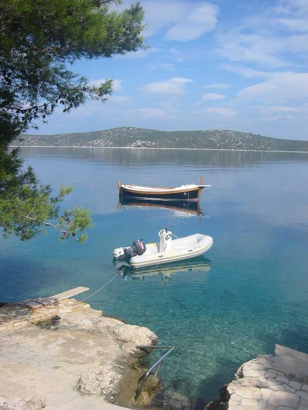 Kroatien - Bild 10 von 24 - 100-0065_IMG_Odysseus_Boote.JPG